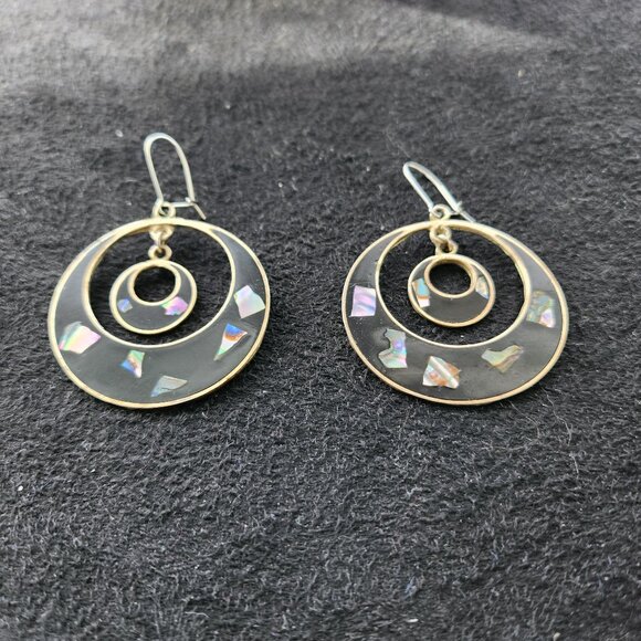 Vintage Black Abalone Alpaca Earrings - Picture 3 of 3